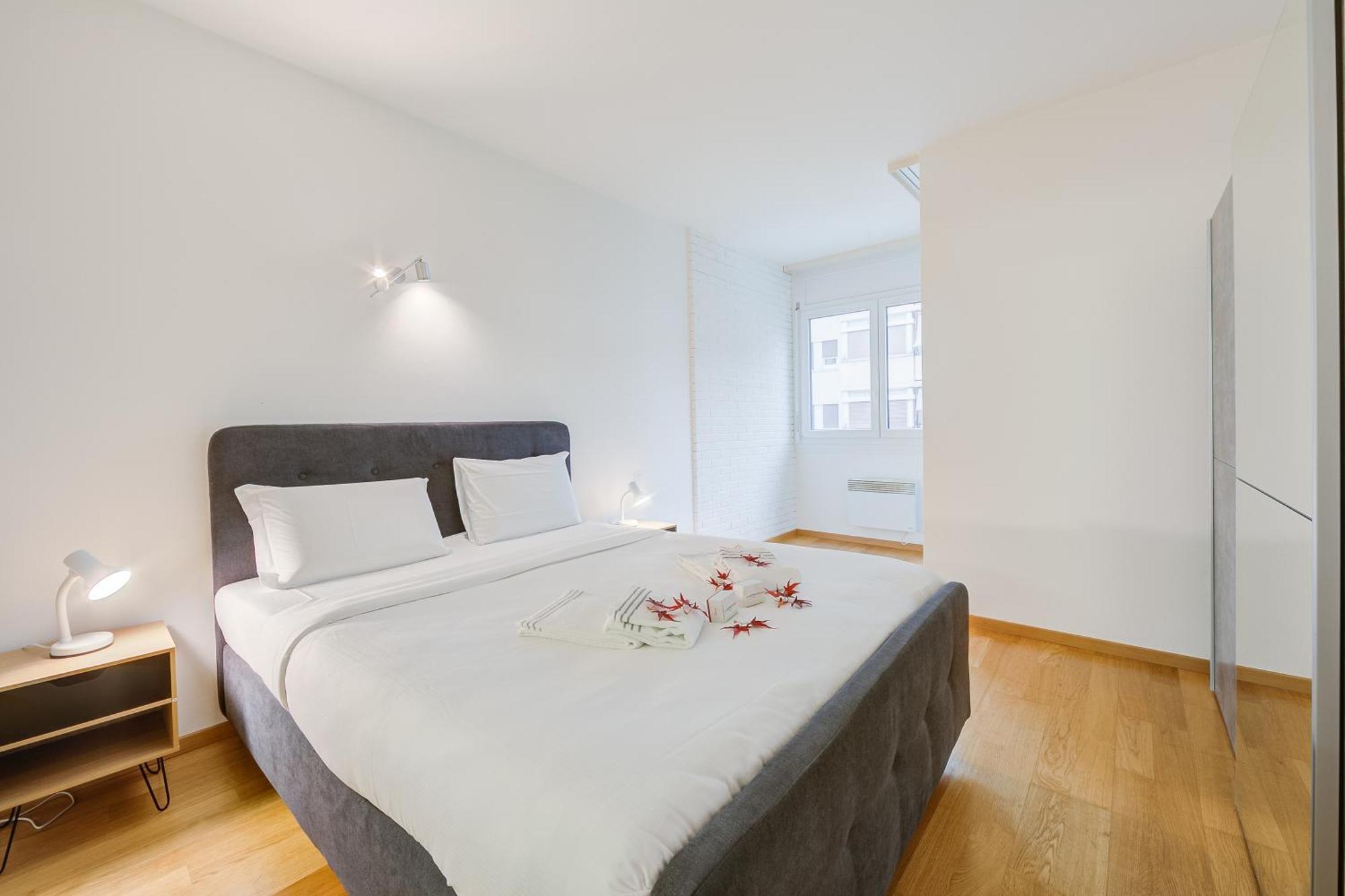 Place - Happy Apartment *
